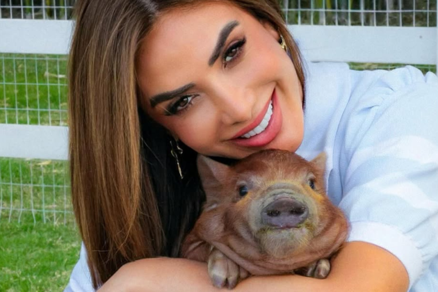 Nicole Bahls faz homenagem à Fe Paes Leme com nome Nicole Bahls faz homenagem à Fe Paes Leme com nome
